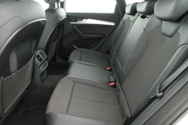Audi Q5  40 TDI S line