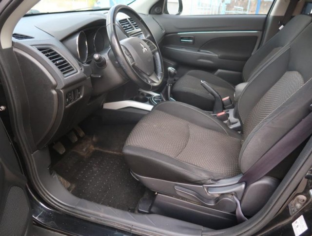 Mitsubishi ASX  1.6 MIVEC 