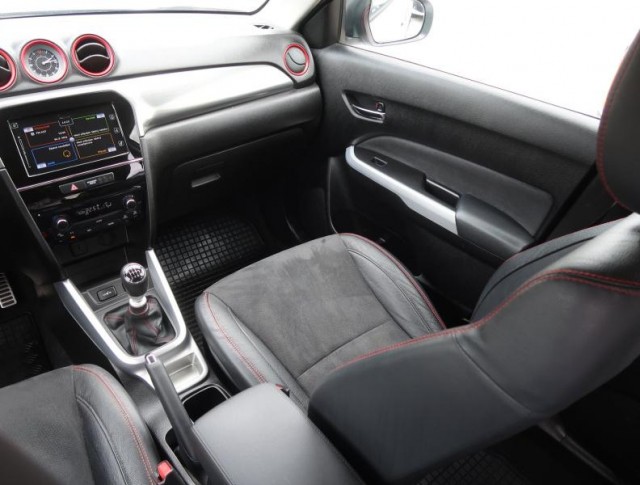 Suzuki Vitara  1.4 BoosterJet S
