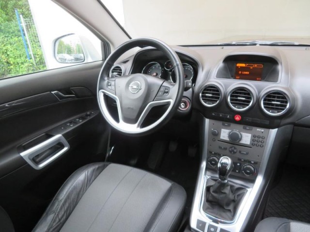 Opel Antara  2.4 