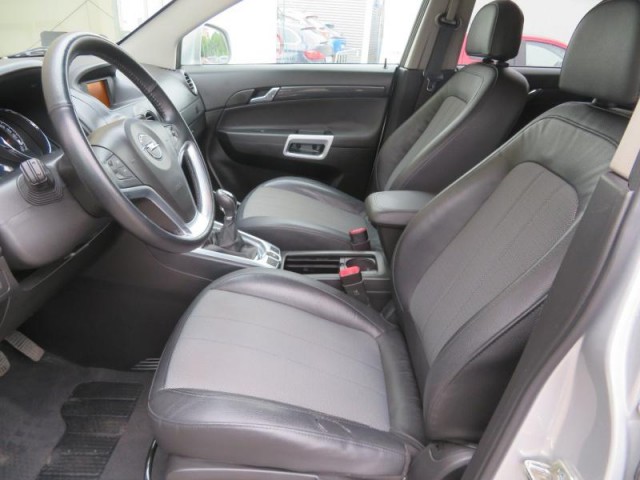 Opel Antara  2.4 