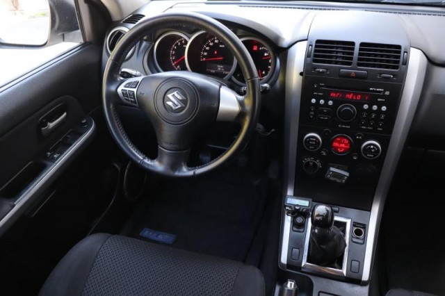 Suzuki Grand Vitara  2.0 