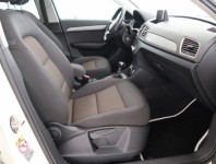 Audi Q3  2.0 TDI basis