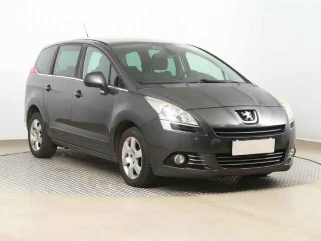 Peugeot 5008  1.6 HDi 