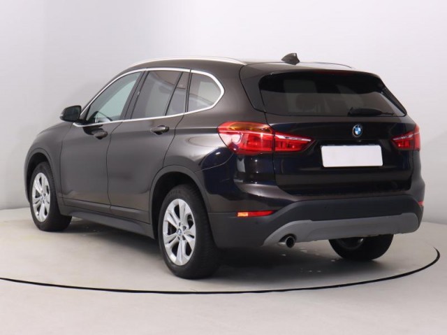 BMW X1  sDrive18i 