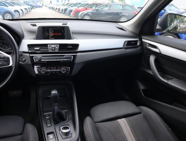 BMW X1  sDrive18i 