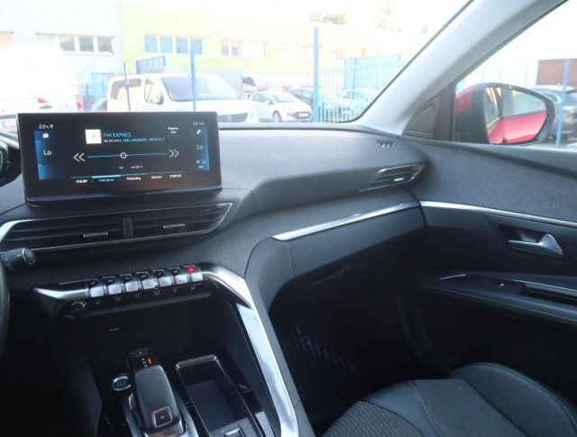 Peugeot 3008  1.5 BlueHDi 
