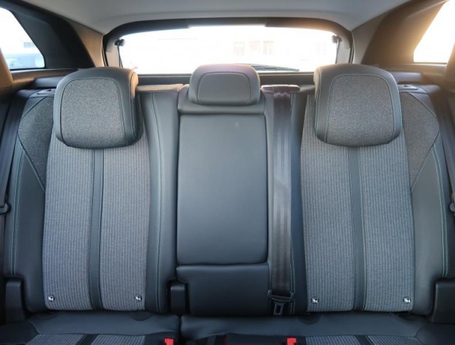 Peugeot 3008  1.5 BlueHDi 