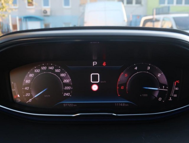 Peugeot 3008  1.5 BlueHDi 