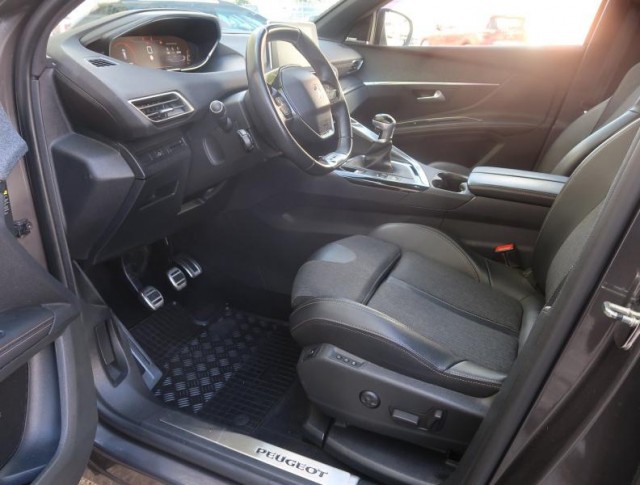Peugeot 5008  PureTech 130 GT Line