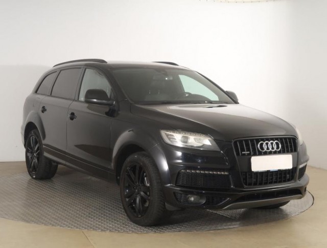Audi Q7  3.0 TDI S-Line