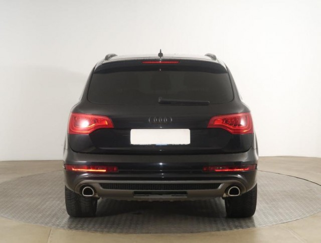 Audi Q7  3.0 TDI S-Line