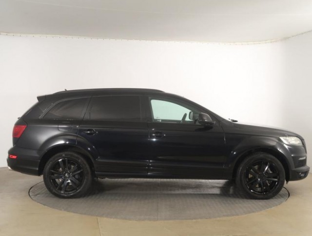 Audi Q7  3.0 TDI S-Line