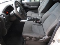 Nissan Navara  2.5 D Trek -1°