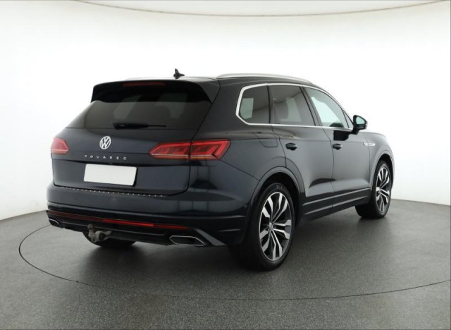 Volkswagen Touareg  3.0 TDI R-Line