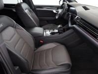 Volkswagen Touareg  3.0 TDI R-Line
