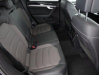 Volkswagen Touareg  3.0 TDI R-Line