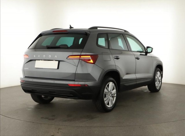Škoda Karoq  1.5 TSI Fresh