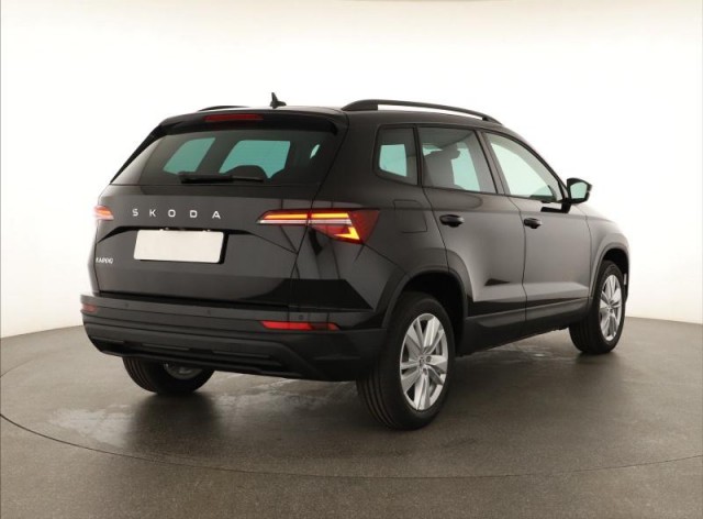 Škoda Karoq  1.5 TSI Fresh