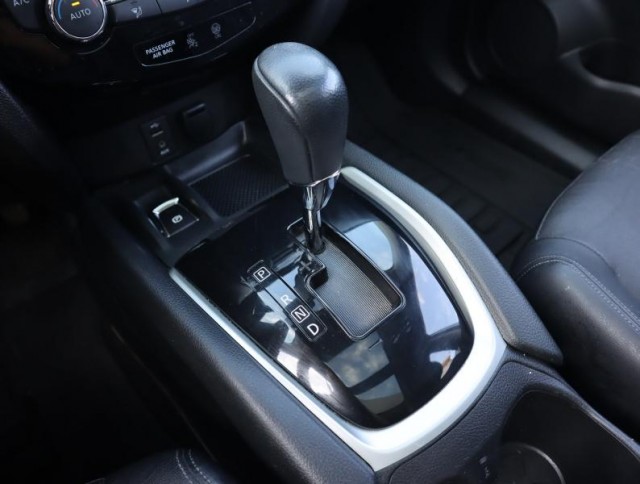 Nissan X-Trail  1.6 dCi 