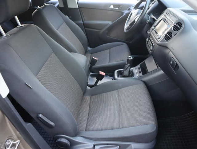 Volkswagen Tiguan  2.0 TDI 