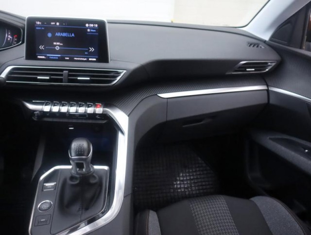Peugeot 5008  PureTech 130 Active Pack