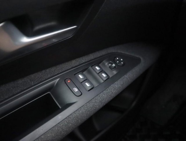 Peugeot 5008  PureTech 130 Active Pack