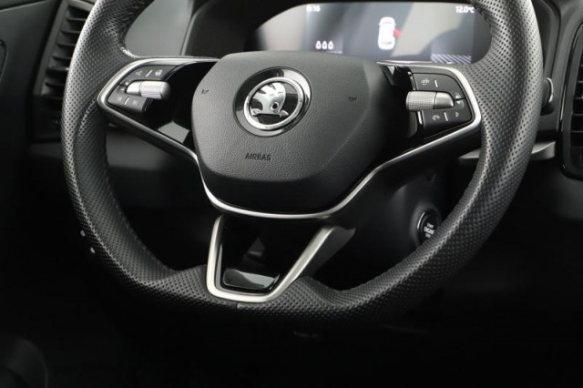 Škoda Karoq  1.5 TSI Drive
