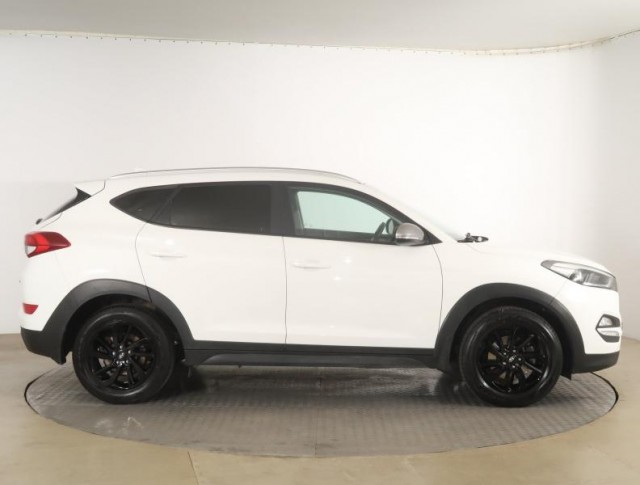 Hyundai Tucson  1.7 CRDi 