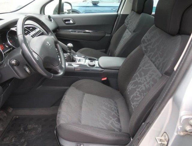 Peugeot 3008  1.6 HDi 