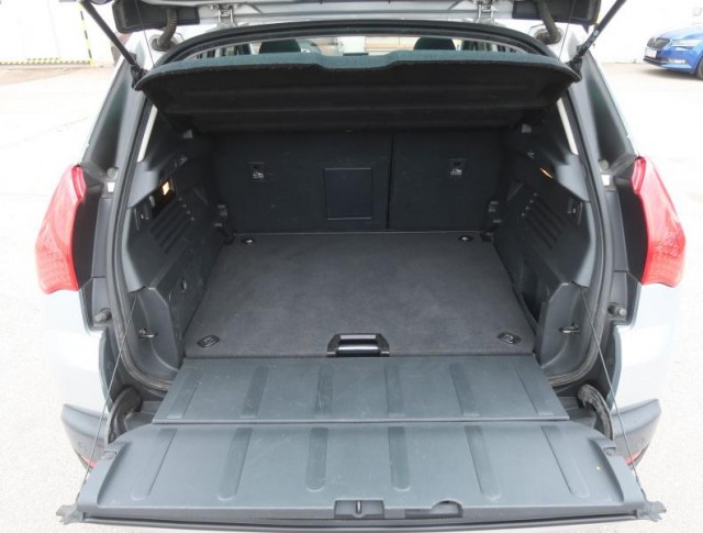 Peugeot 3008  1.6 HDi 
