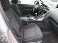 Peugeot 3008  1.6 HDi 