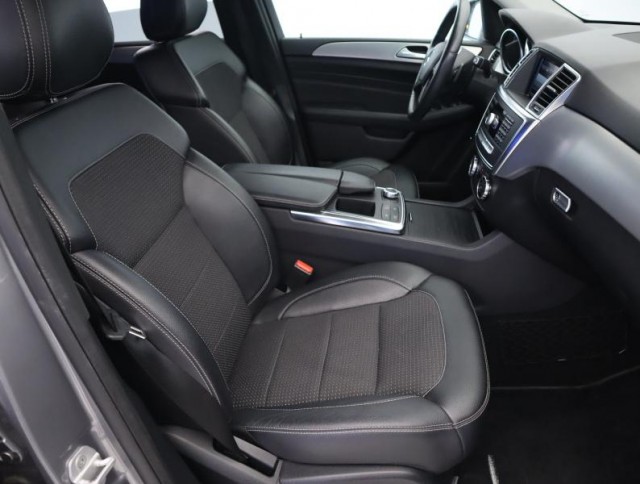 Mercedes-Benz ML  ML 350 BlueTEC 