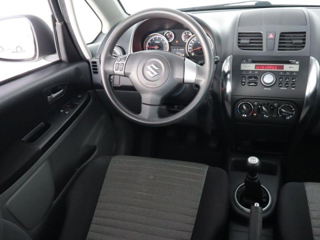 Suzuki SX4  1.6 VVT 