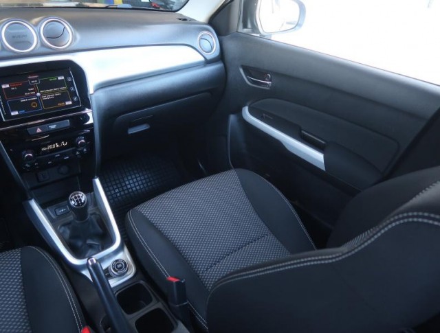 Suzuki Vitara  1.6 VVT 