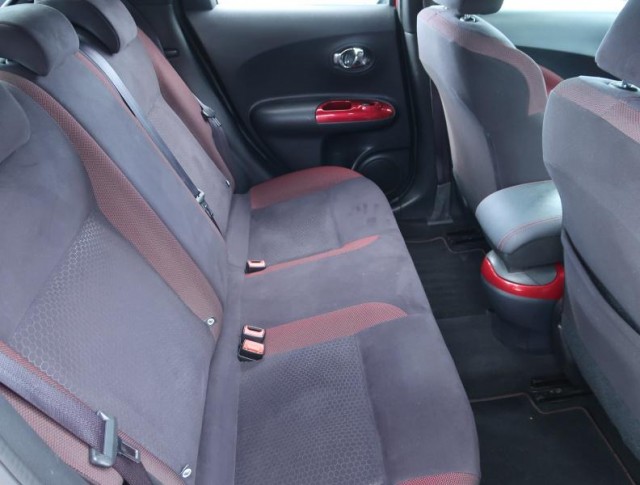 Nissan Juke  1.6 DIG-T 
