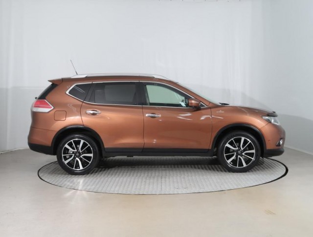 Nissan X-Trail  1.6 dCi 