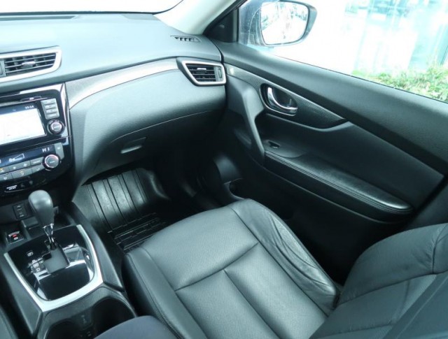 Nissan X-Trail  1.6 dCi 