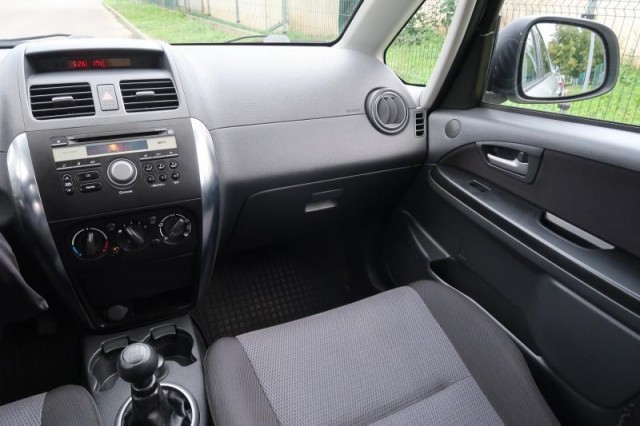 Suzuki SX4  1.6 VVT 