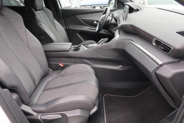 Peugeot 5008  1.5 BlueHDi Access