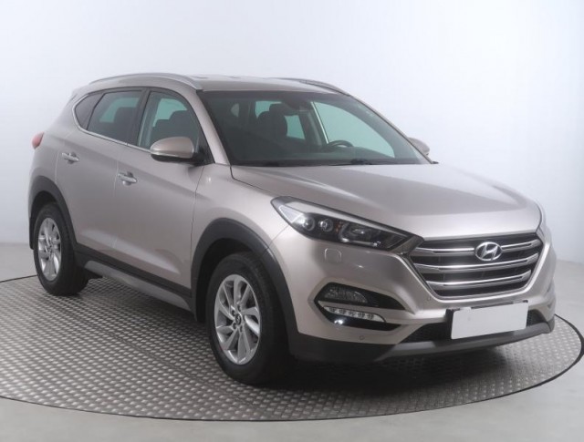 Hyundai Tucson  2.0 CRDi 