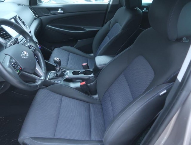 Hyundai Tucson  2.0 CRDi 