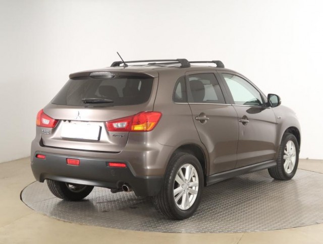 Mitsubishi ASX  1.8 DI-D MIVEC 
