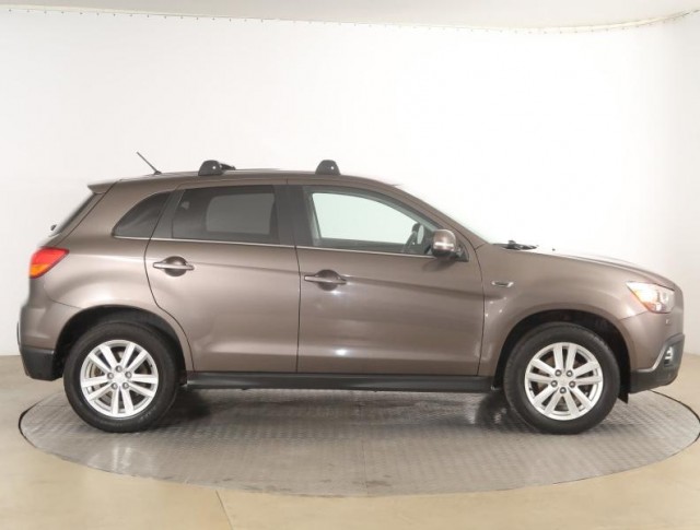 Mitsubishi ASX  1.8 DI-D MIVEC 