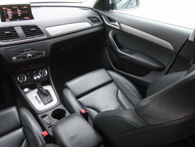 Audi Q3  2.0 TDI Sport