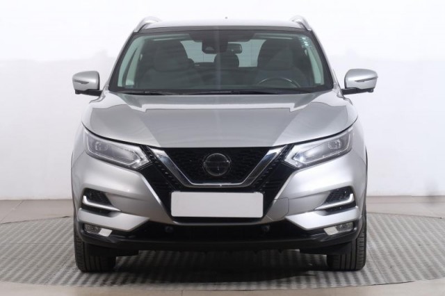 Nissan Qashqai  1.3 DIG-T N-Connecta