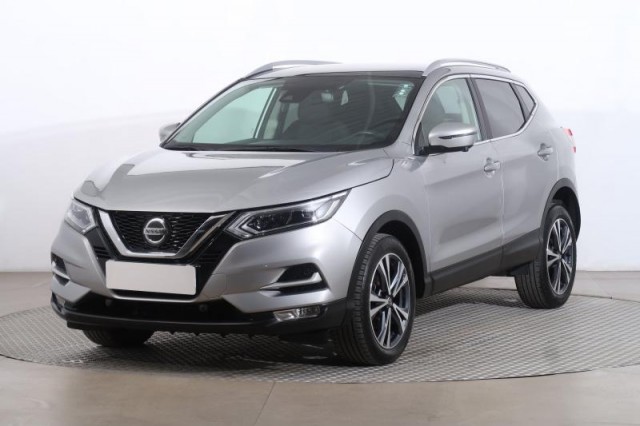 Nissan Qashqai  1.3 DIG-T N-Connecta