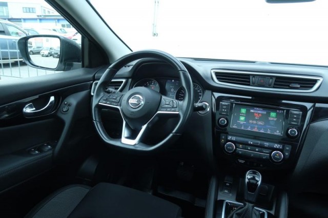 Nissan Qashqai  1.3 DIG-T N-Connecta