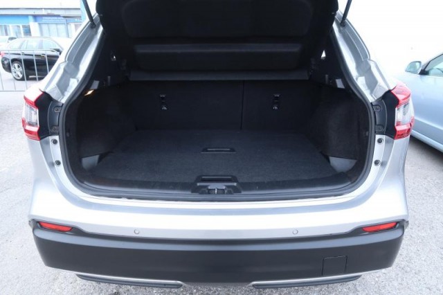 Nissan Qashqai  1.3 DIG-T N-Connecta