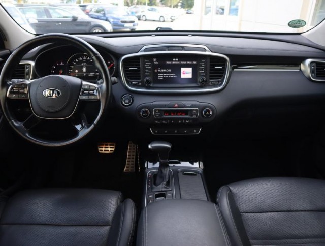 Kia Sorento  2.2 CRDi 